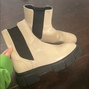 Zara Lug Sole Heel Cream Boots - OPEN TO OFFERS